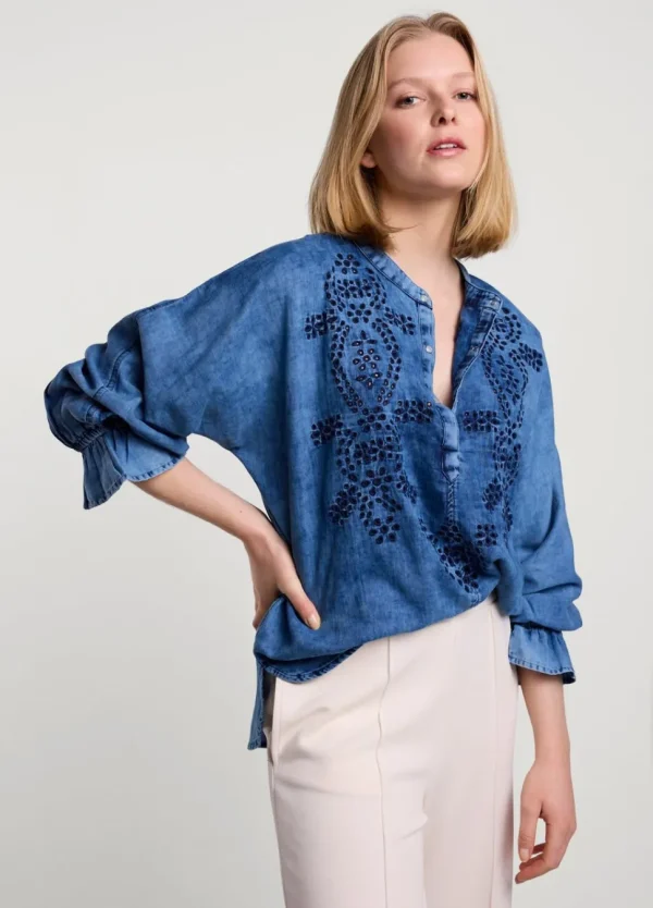 Women Summum Woman Blouse With English Embroidery