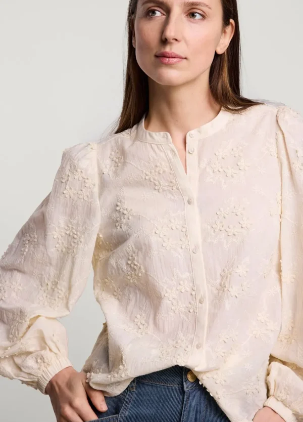 Women Summum Woman Blouse With Inlaid Flowers