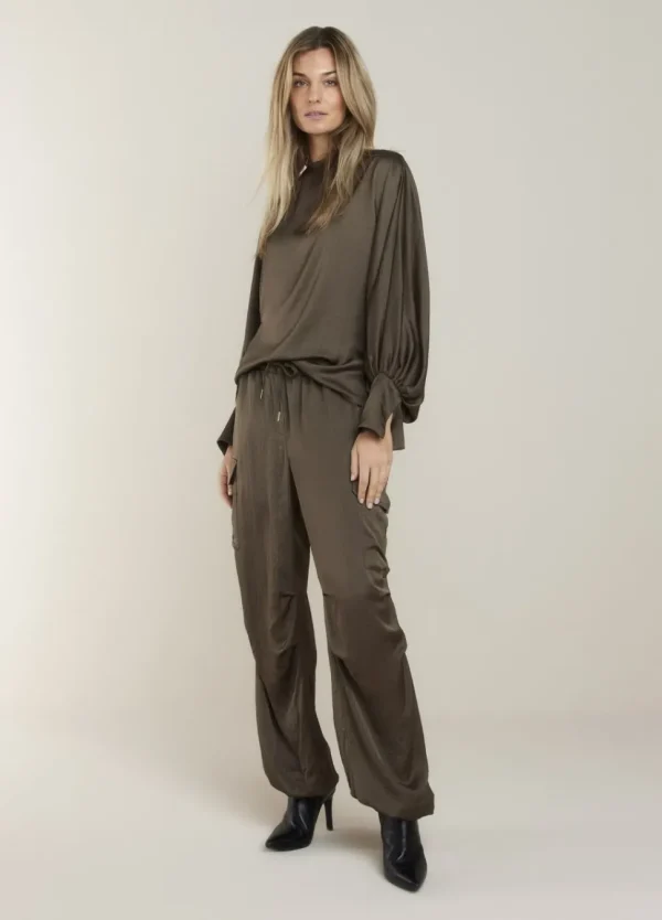 Women Summum Woman Silky-Touch Cargo Trousers